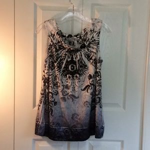 Nice tank top. Really comfortable